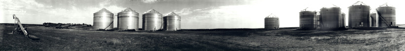186 Grain Bins Near Onida, South Dakota  ( 20022 )